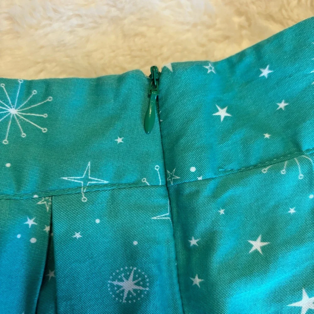New York Retro Skirt - Picture 2 of 4